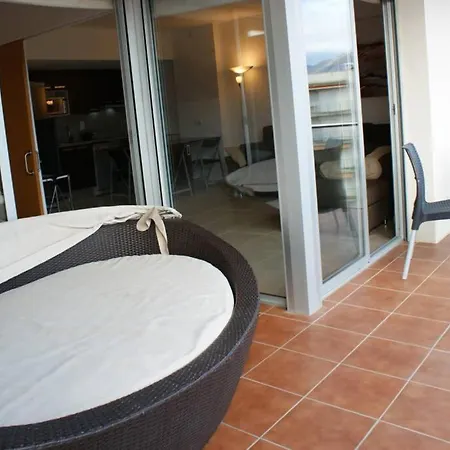 Apartamento Con Piscina Y Parking En Apartment Roses