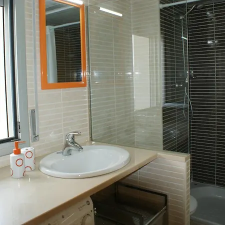Apartamento Con Piscina Y Parking En